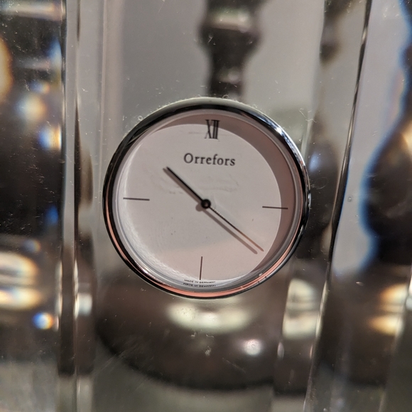 Orrefors Crystal Clock - Picture 3 of 10